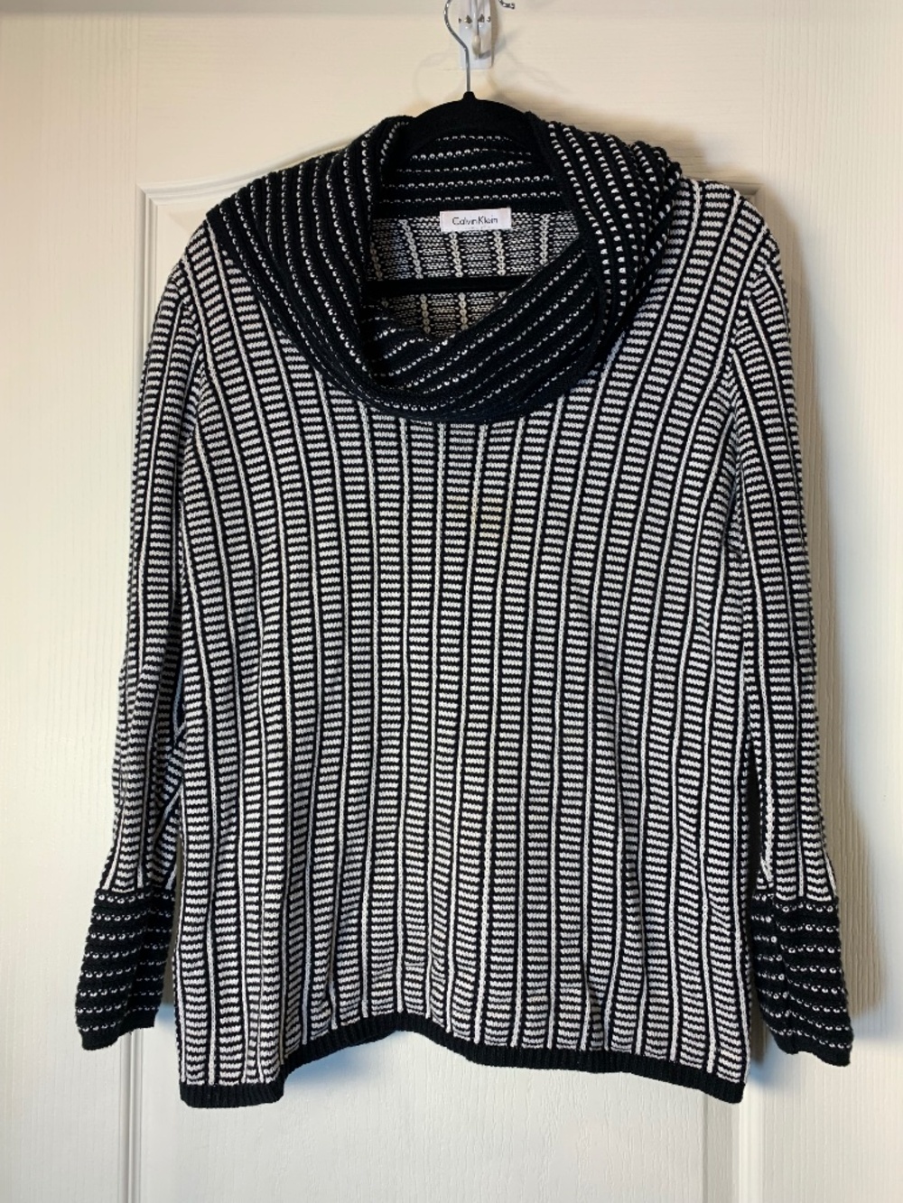 Calvin Klein Black & Cream Geometric Cowl Neck Cotton Sweater Size M Cozy Office